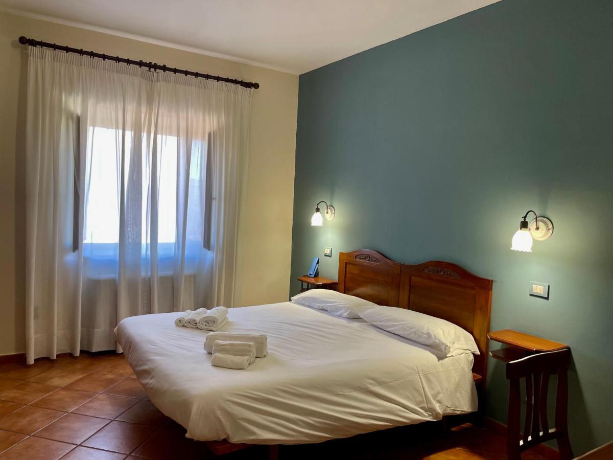Mingone Hotel Ristorante Isola di Liri Екстер'єр фото
