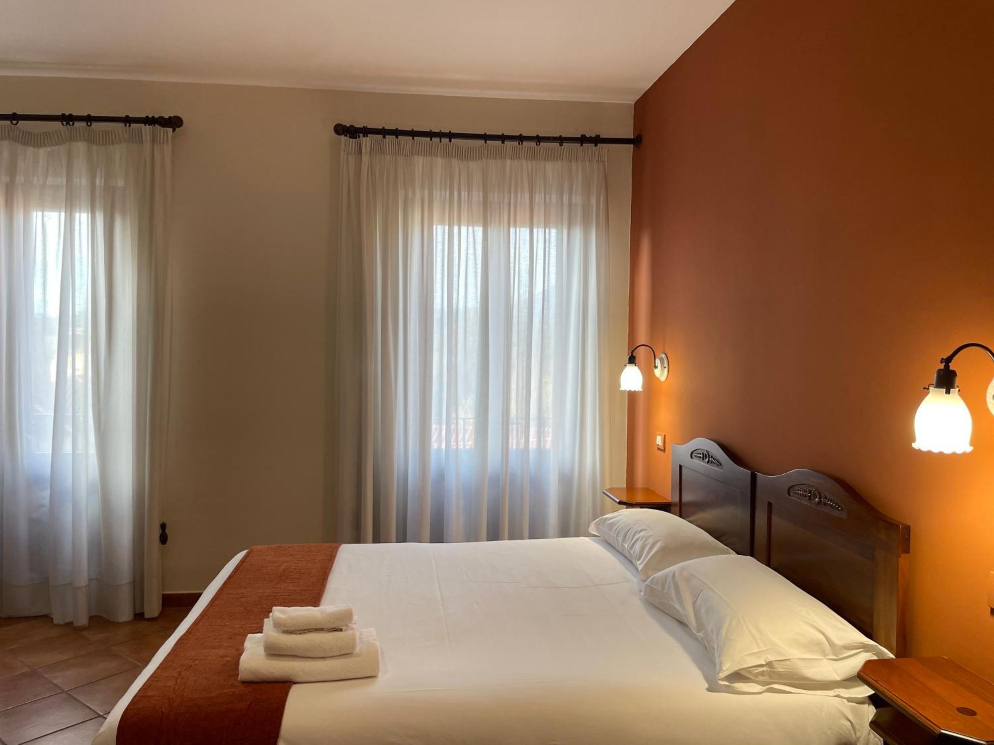 Mingone Hotel Ristorante Isola di Liri Екстер'єр фото